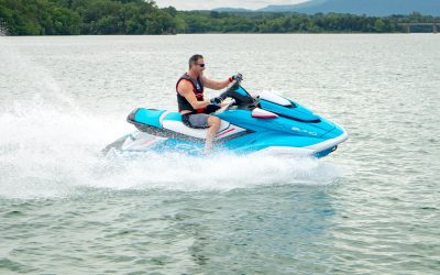 ¿Cómo puedo ser monitor de moto de agua?