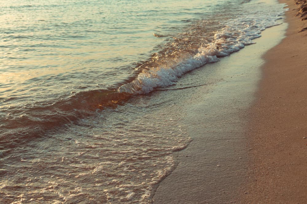Pueblos a 20 minutos de Valencia con playa: guía para disfrutar del Mediterráneo